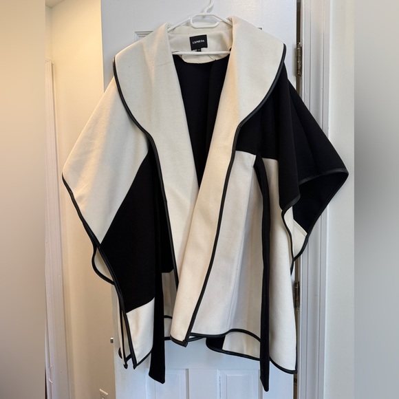 Express Jackets & Blazers - Express Color Block Cape Coat Women’s XS S Belted Poncho Black Cream